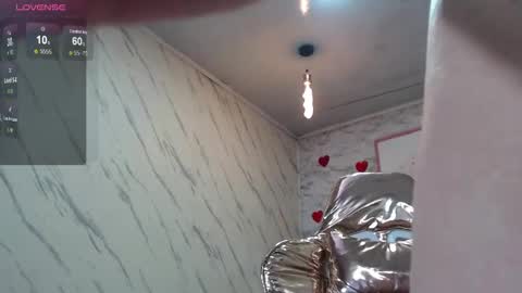 Snapshot of red_bunny_v chatting on September 26, 2:04 pm Hi Stream 800am to 200pm online show from September 26, 2:04 pm