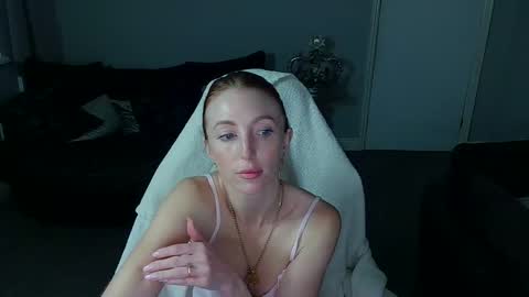 Red -  online show from November 27, 2:20 pm