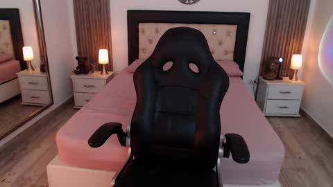 Kitty online show from October 22, 9:53 pm