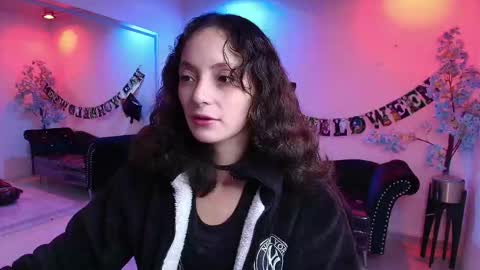 Res Moon online show from October 25, 8:15 pm