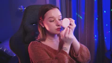 QUEEN OF EVIL online show from October 18, 2:25 am