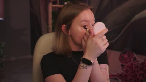 QUEEN OF EVIL online show from October 4, 2:17 am