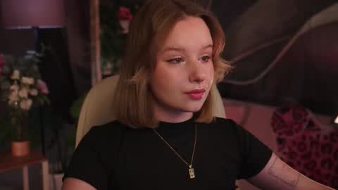 QUEEN OF EVIL online show from October 5, 2:27 am