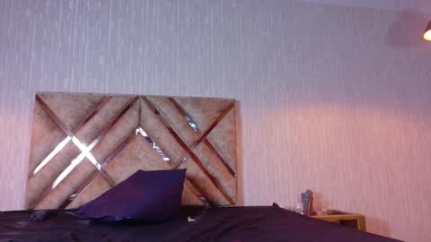 Scarlet online show from February 13, 3:57 pm