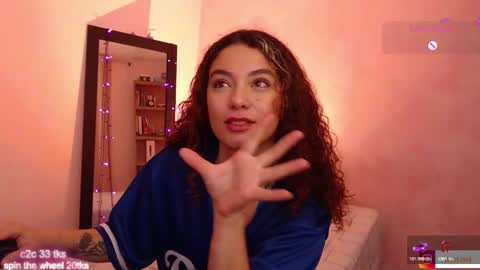 red_velvett0 online show from March 9, 9:23 am