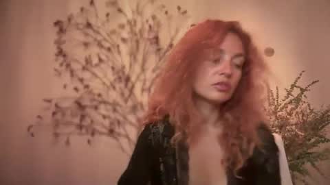 Snapshot of reddgirll chatting on September 23, 7:45 pm reddgirll online show from September 23, 7:45 pm