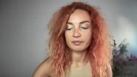 Snapshot of reddgirll chatting on October 14, 4:31 pm reddgirll online show from October 14, 4:31 pm