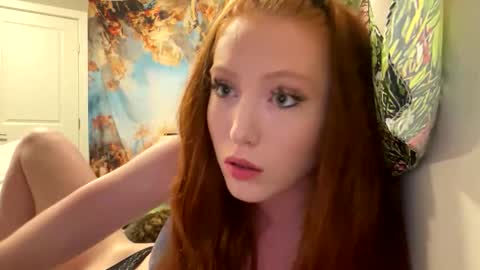 RedGingerSnapz online show from December 1, 3:21 am