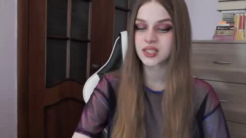 Lily online show from October 14, 1:30 am