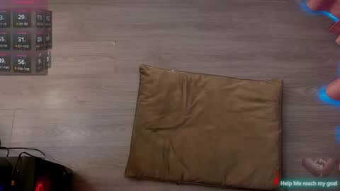 Snapshot of redhead_shark chatting on October 11, 11:58 am Redhead Shark online show from October 11, 11:58 am