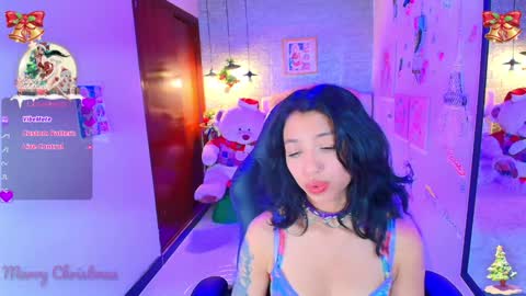 Lili Lopez online show from December 26, 8:00 pm