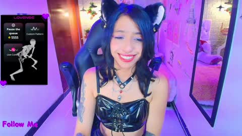 Lili Lopez online show from January 4, 7:55 pm