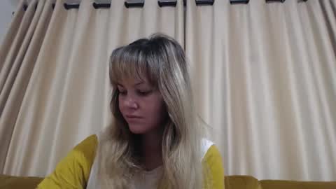 RedJessica online show from November 16, 5:09 am