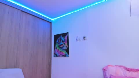 redski77 online show from March 1, 7:30 am