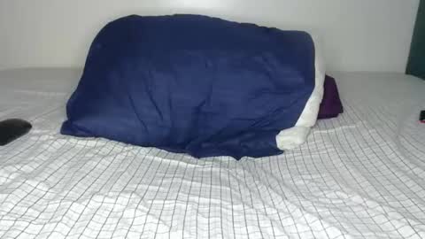 Snapshot of reem_wonder chatting on October 17, 3:10 am Reem online show from October 17, 3:10 am