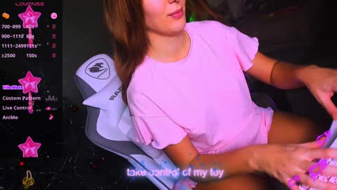 reggieMeow online show from January 26, 11:39 am