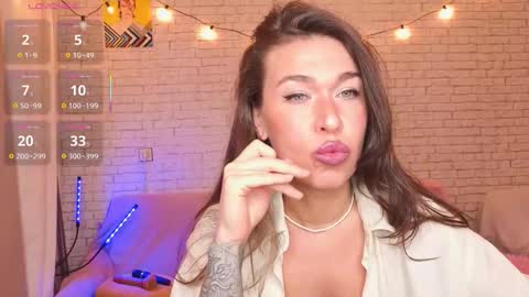 ReginaHawkinss online show from November 21, 11:23 am