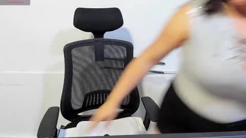 Regina online show from October 20, 6:44 pm