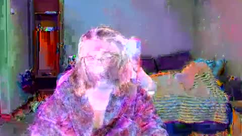 Snapshot of reginasmilee chatting on January 17, 6:33 pm Regina online show from January 17, 6:33 pm