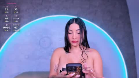 reiinachloe online show from November 13, 4:28 pm