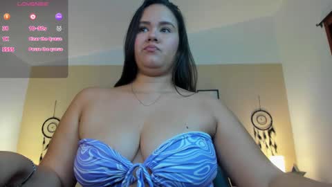 reina_loren online show from October 9, 8:02 pm