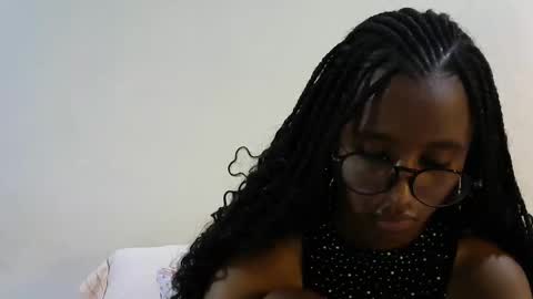Snapshot of rellings_maya chatting on September 18, 5:39 am rellings-maya online show from September 18, 5:39 am