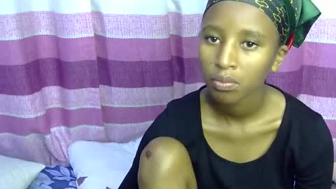 Snapshot of rellings_maya chatting on December 9, 8:01 pm rellings-maya online show from December 9, 8:01 pm