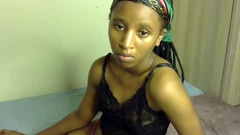 Snapshot of rellings_maya chatting on January 23, 4:16 pm rellings-maya online show from January 23, 4:16 pm
