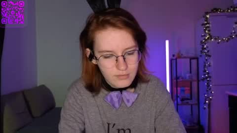 Claire online show from April 15, 6:52 pm