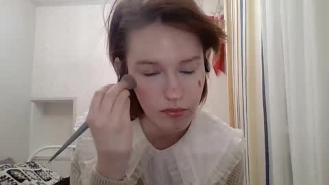 Claire online show from January 14, 4:45 pm