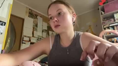 Annabel online show from July 16, 10:42 am
