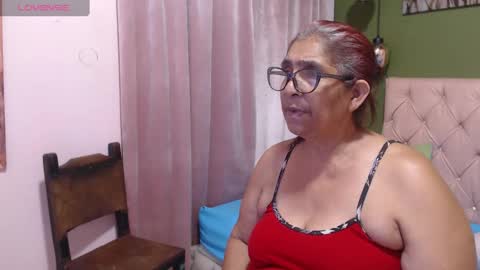 renata_milf_ online show from September 27, 3:41 pm