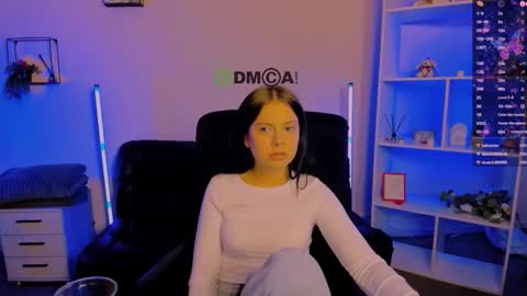 renata_sweety online show from November 18, 2:23 am