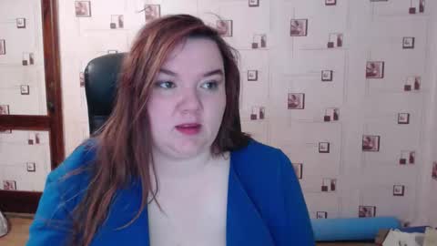 Snapshot of renataoia chatting on October 22, 3:39 pm renataoia online show from October 22, 3:39 pm