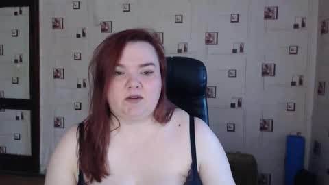 renataoia online show from March 24, 3:28 pm