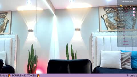 Snapshot of renataruiz_rr chatting on December 5, 12:11 pm online show from December 5, 12:11 pm