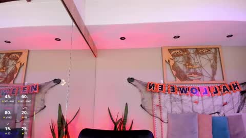 Snapshot of renataruiz_rr chatting on November 1, 1:04 pm online show from November 1, 1:04 pm