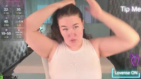 Snapshot of renee_turner chatting on September 26, 7:50 am renee_turner online show from September 26, 7:50 am