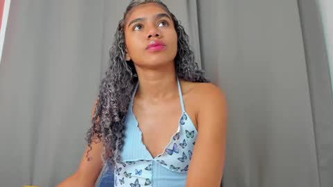 Snapshot of rennatta_sx chatting on December 30, 11:04 am Renata online show from December 30, 11:04 am