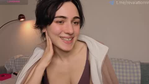 Ewiwi online show from January 5, 5:27 pm