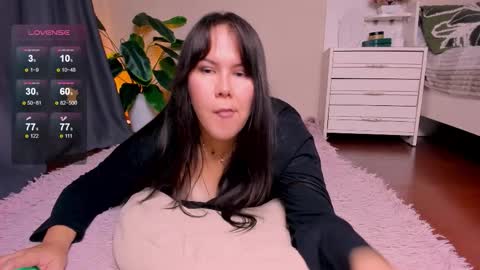 Snapshot of reyniri chatting on October 13, 9:56 am Rein online show from October 13, 9:56 am