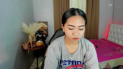 rhea online show from March 22, 4:57 pm