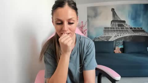 rheaetthan online show from March 3, 7:58 am