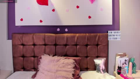 rhosyn_reyes online show from February 26, 7:40 pm