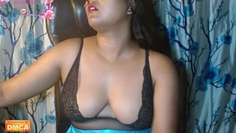 Snapshot of ria_fun chatting on September 23, 10:35 am Riya online show from September 23, 10:35 am