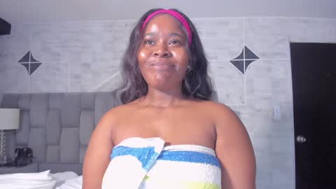 Riana online show from January 2, 3:26 am