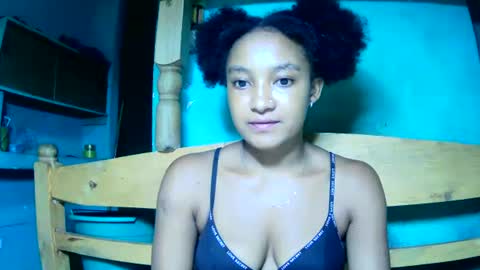 Snapshot of richinah3112 chatting on February 22, 5:31 pm richinah3112 online show from February 22, 5:31 pm