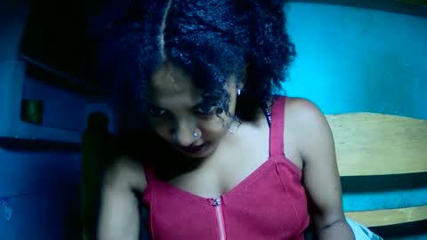 Snapshot of richinah3112 chatting on February 18, 7:43 pm richinah3112 online show from February 18, 7:43 pm