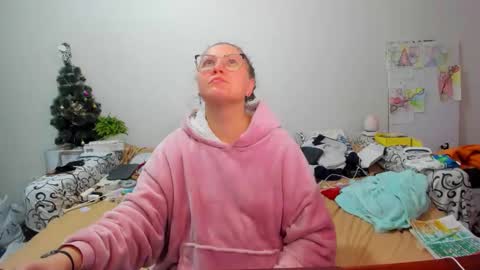 Anna - not anna - right Anna  online show from February 4, 5:16 pm