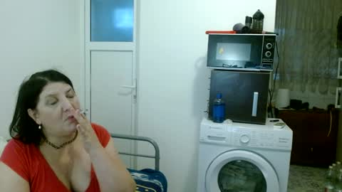 Snapshot of ridemerafsuzana chatting on December 4, 12:03 pm Ridemeraf online show from December 4, 12:03 pm